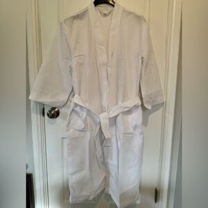 H&M White Textured Robe